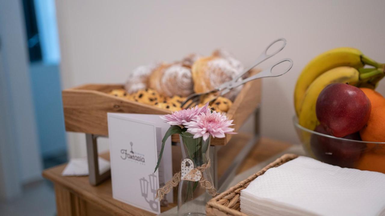 Dimora Fantasia Charme B&B Bari Eksteriør billede