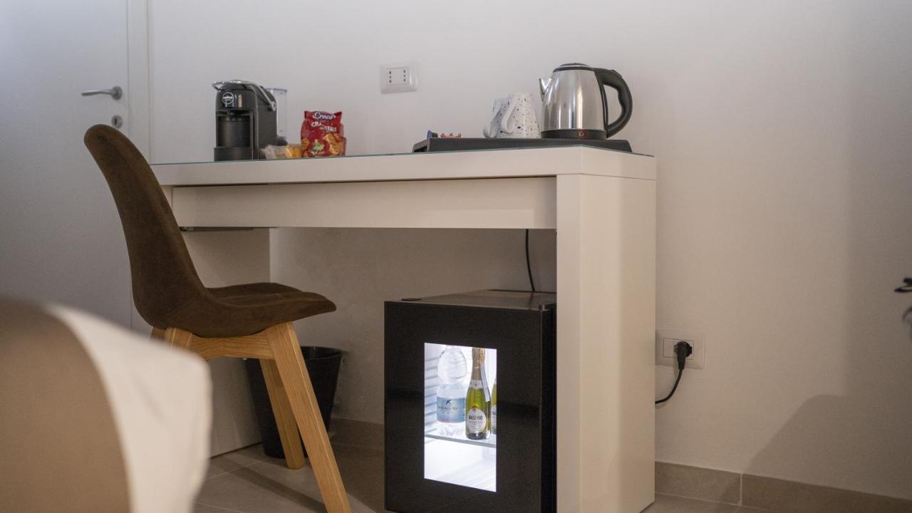 Dimora Fantasia Charme B&B Bari Eksteriør billede