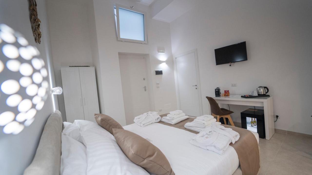 Dimora Fantasia Charme B&B Bari Eksteriør billede