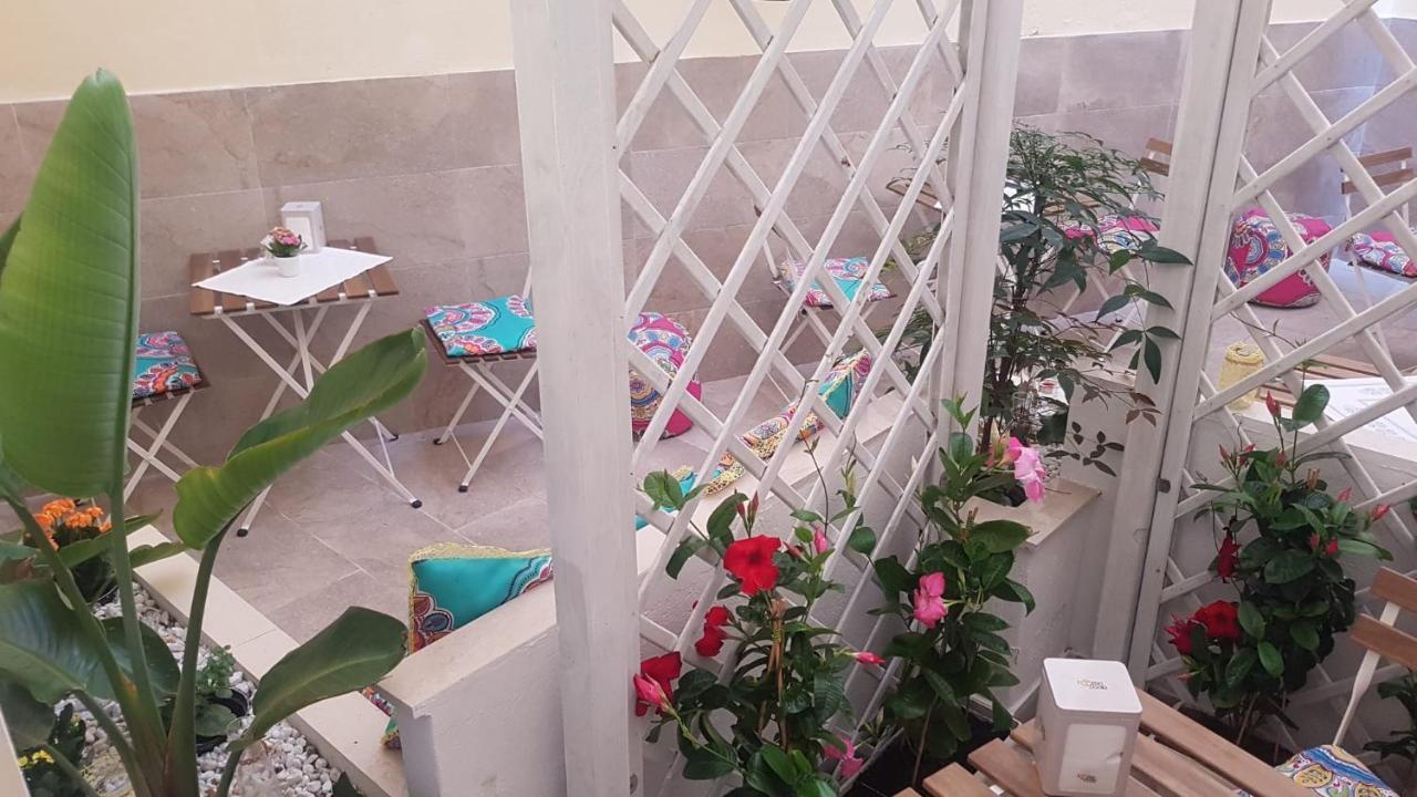 Dimora Fantasia Charme B&B Bari Eksteriør billede